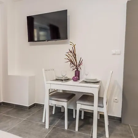 Apartment Studio Kastel Star *